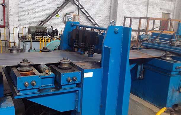 焊管輔助設備：提升生產(chǎn)效率與品質的關鍵